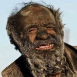 He was titled the ‘world’s dirtiest man’ after having not bathed in 67 years… when doctors ran tests on him, they were absolutely SHOCKED at what they found…