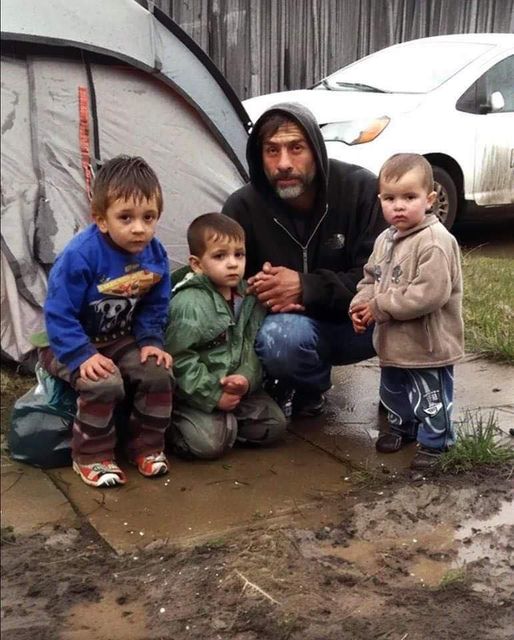 A father of three who lives in a tent selflessly donates his last $2 to a stranger at a gas station.